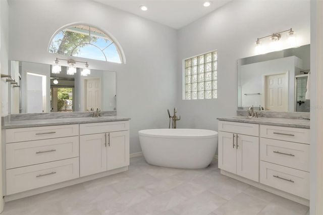 5715 TANASI COURT, Lakeland, FL 33812
