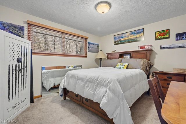 701 Edgewood Street SE, North Canton, OH 44720