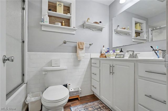 701 Edgewood Street SE, North Canton, OH 44720