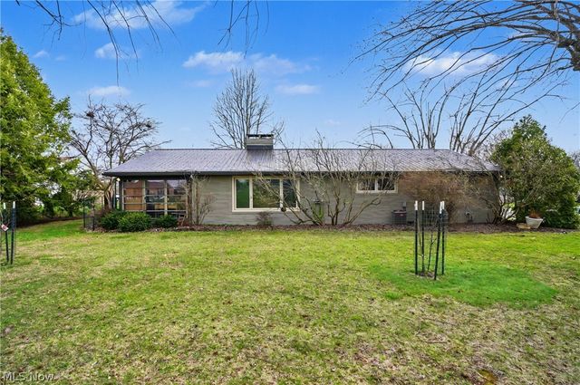 701 Edgewood Street SE, North Canton, OH 44720