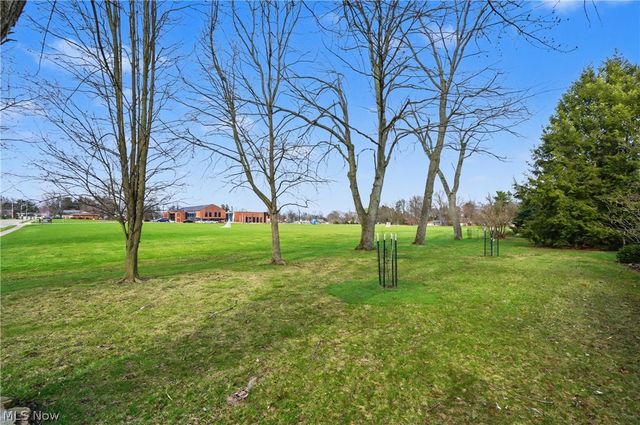 701 Edgewood Street SE, North Canton, OH 44720