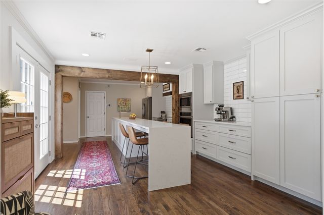2507 E 17th Place, Tulsa, OK 74104