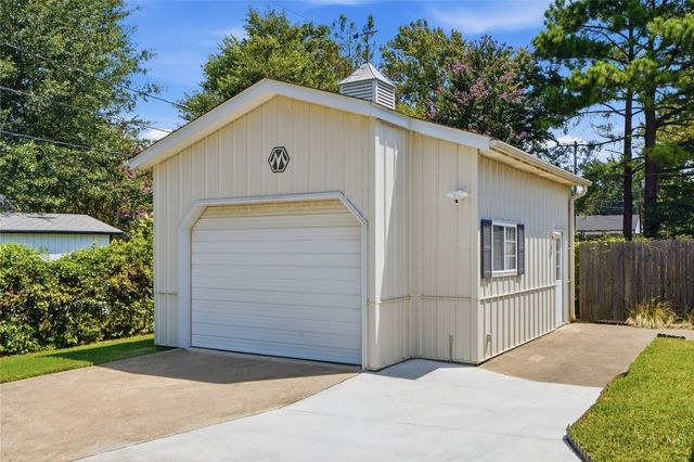 2507 E 17th Place, Tulsa, OK 74104