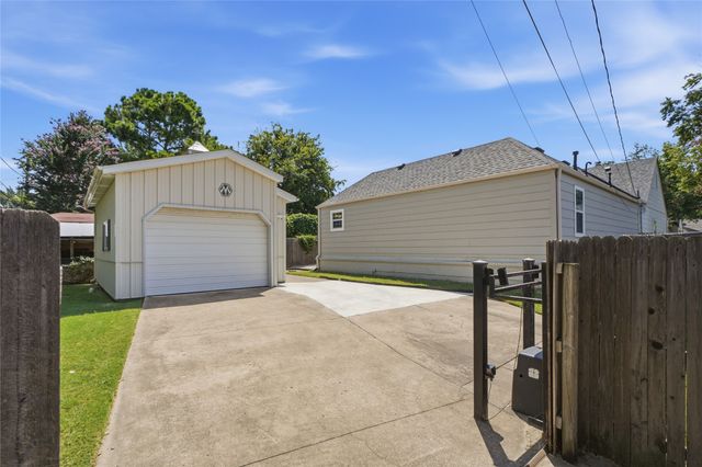 2507 E 17th Place, Tulsa, OK 74104