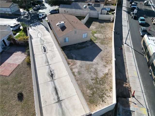 2100 Haven Hill Avenue, Las Vegas, NV 89106