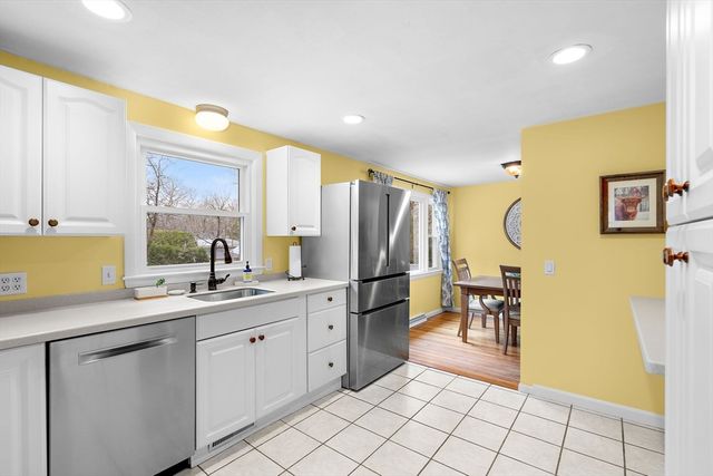 107 Dorset Rd, Holliston, MA 01746