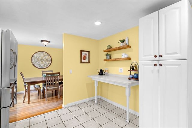 107 Dorset Rd, Holliston, MA 01746