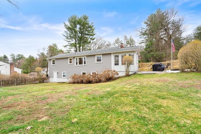 107 Dorset Rd, Holliston, MA 01746