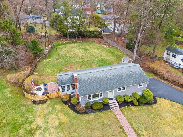107 Dorset Rd, Holliston, MA 01746