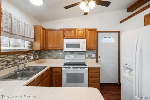 20714 Colman Street, Clinton Township, MI 48035