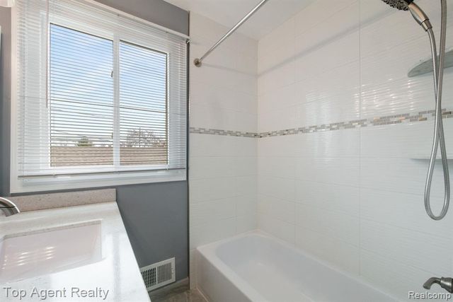 20714 Colman Street, Clinton Township, MI 48035