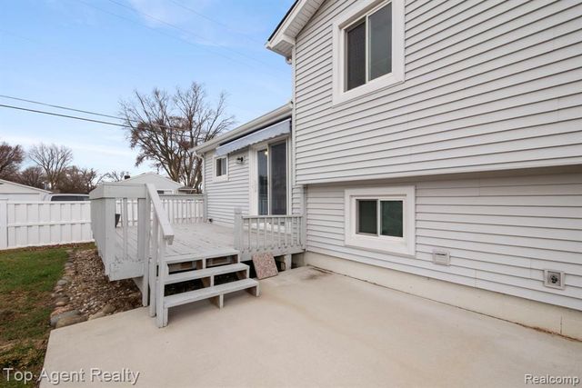 20714 Colman Street, Clinton Township, MI 48035