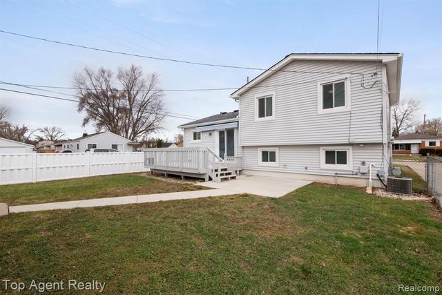 20714 Colman Street, Clinton Township, MI 48035