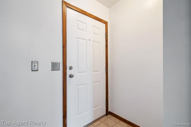 20714 Colman Street, Clinton Township, MI 48035