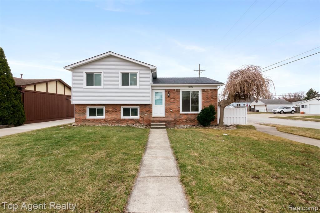 20714 Colman Street, Clinton Township, MI 48035