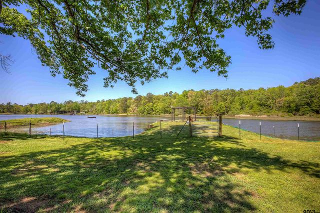 1462 Pr 8692, Winnsboro, TX 75494