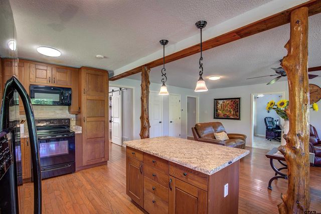 1462 Pr 8692, Winnsboro, TX 75494