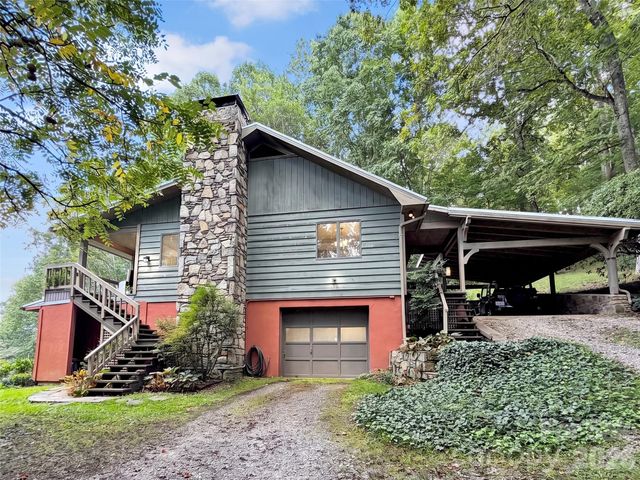 70 Calhoun Ridge Road, Waynesville, NC 28786