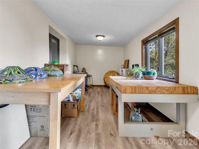 70 Calhoun Ridge Road, Waynesville, NC 28786