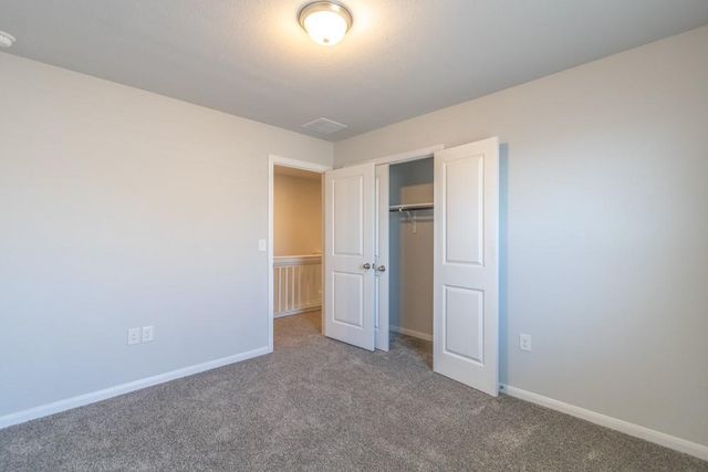 215 Roaming DR, Hutto, TX 78634