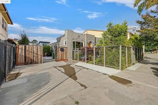 1515 Derby St, Berkeley, CA 94703