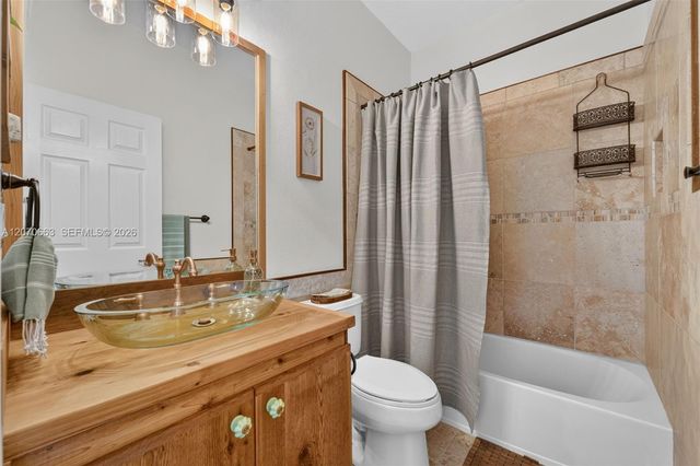 3251 NW 32nd Terrace, Oakland Park, FL 33309