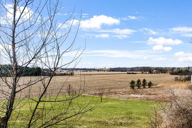 4008 Ridge ROAD, Kewaskum, WI 53040