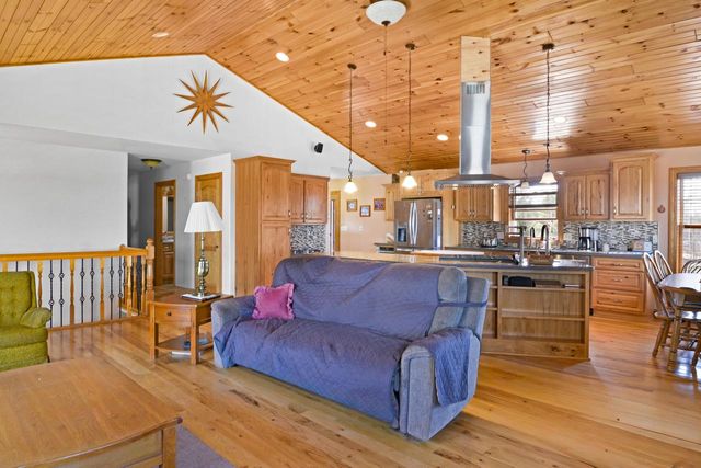 4008 Ridge ROAD, Kewaskum, WI 53040