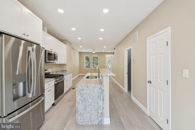 729 MADISON ST NW, Washington, DC 20011