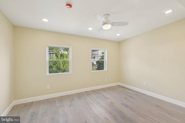 729 MADISON ST NW, Washington, DC 20011