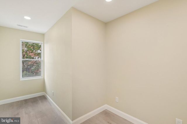 729 MADISON ST NW, Washington, DC 20011