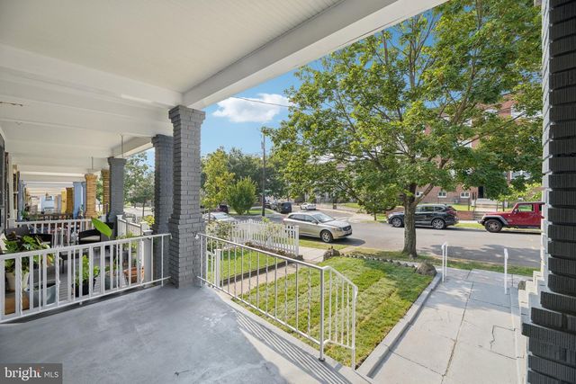 729 MADISON ST NW, Washington, DC 20011