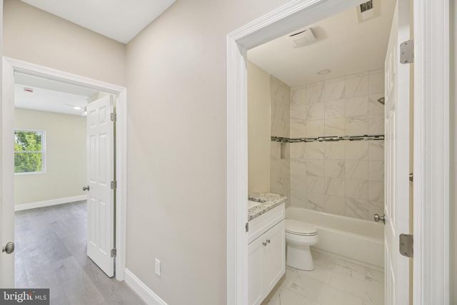 729 MADISON ST NW, Washington, DC 20011