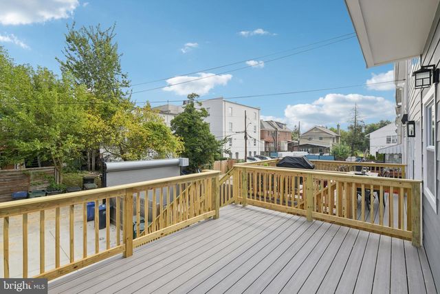 729 MADISON ST NW, Washington, DC 20011