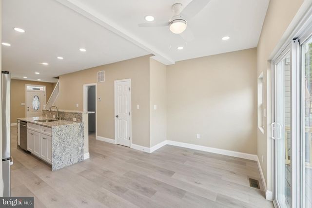 729 MADISON ST NW, Washington, DC 20011