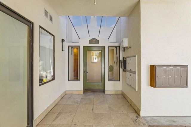 165 Forest Avenue 2C, Palo Alto, CA 94301