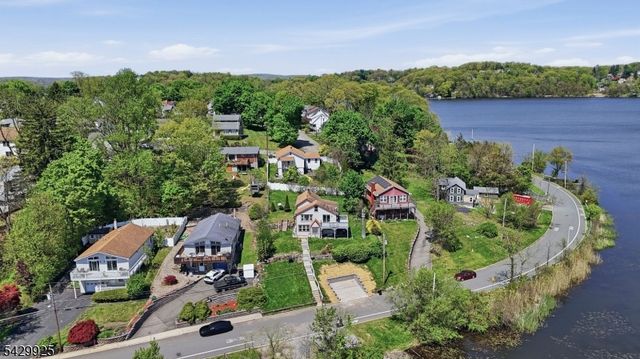 78 Koclas Dr, Netcong Boro, NJ 07857
