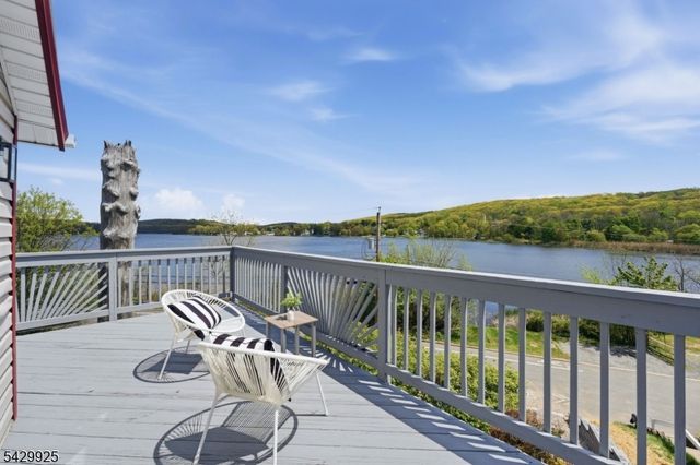 78 Koclas Dr, Netcong Boro, NJ 07857