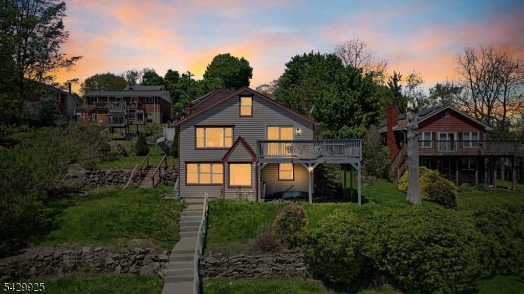 78 Koclas Dr, Netcong Boro, NJ 07857