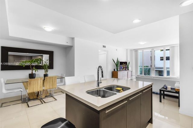 7825 NW 107th Ave 321, Doral, FL 33178