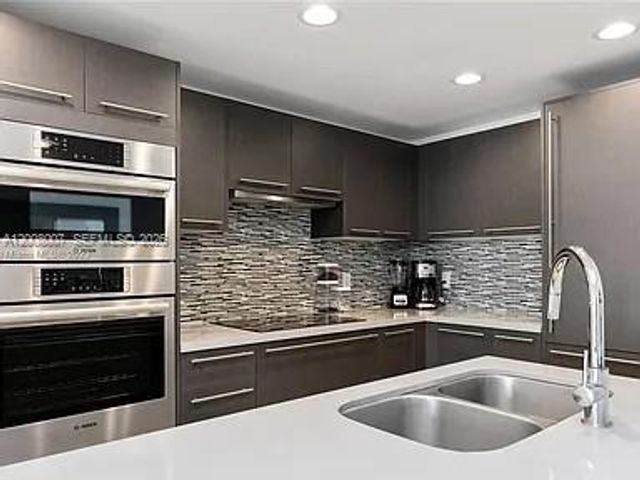 7825 NW 107th Ave 321, Doral, FL 33178