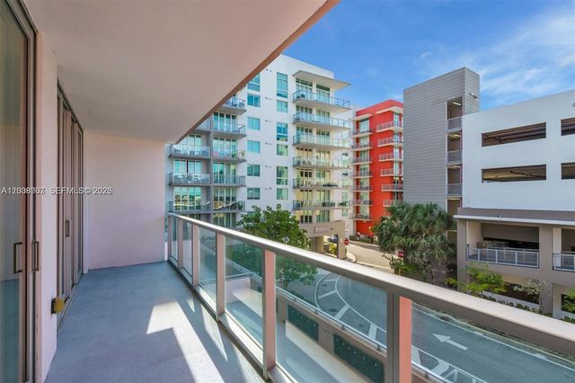 7825 NW 107th Ave 321, Doral, FL 33178