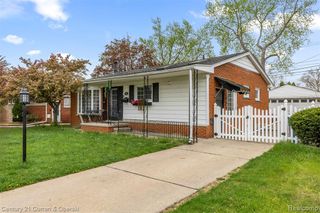 6633 Shadowlawn Street, Dearborn Heights, MI 48127