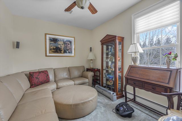 86 Louise Court, Riverhead, NY 11901