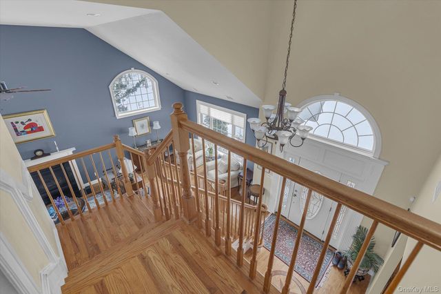 86 Louise Court, Riverhead, NY 11901