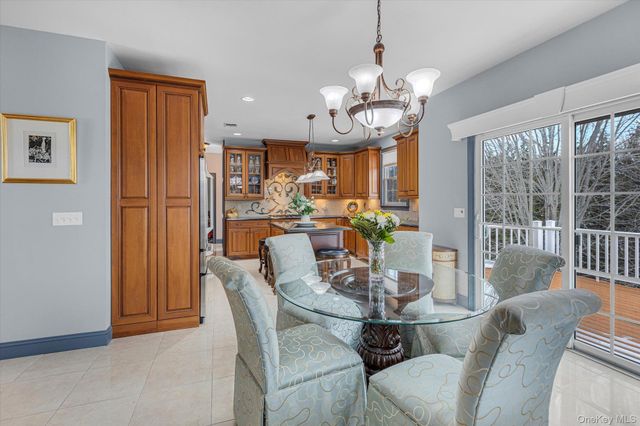 86 Louise Court, Riverhead, NY 11901