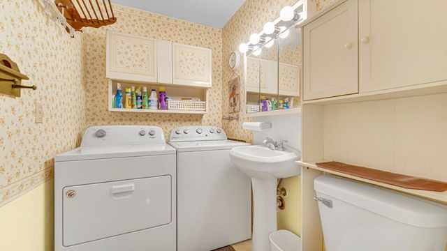 1053 Avondale Avenue, Valparaiso, IN 46385