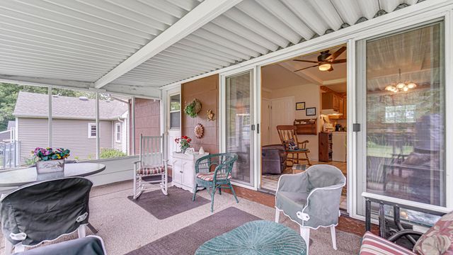 1053 Avondale Avenue, Valparaiso, IN 46385