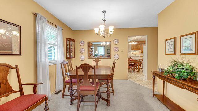 1053 Avondale Avenue, Valparaiso, IN 46385