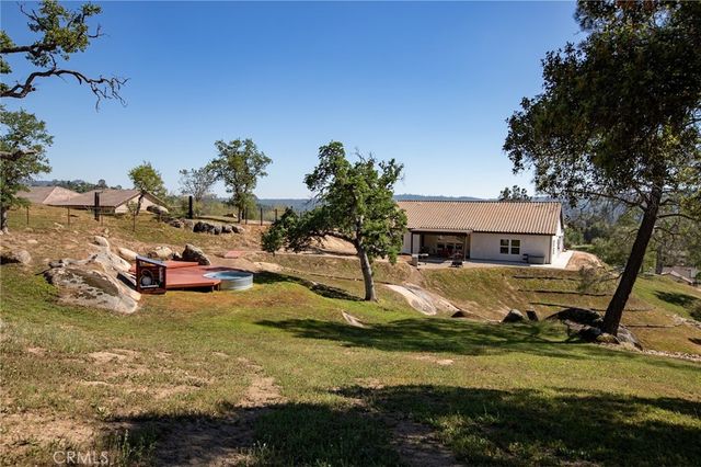 29200 Acorn Ct, Coarsegold, CA 93614